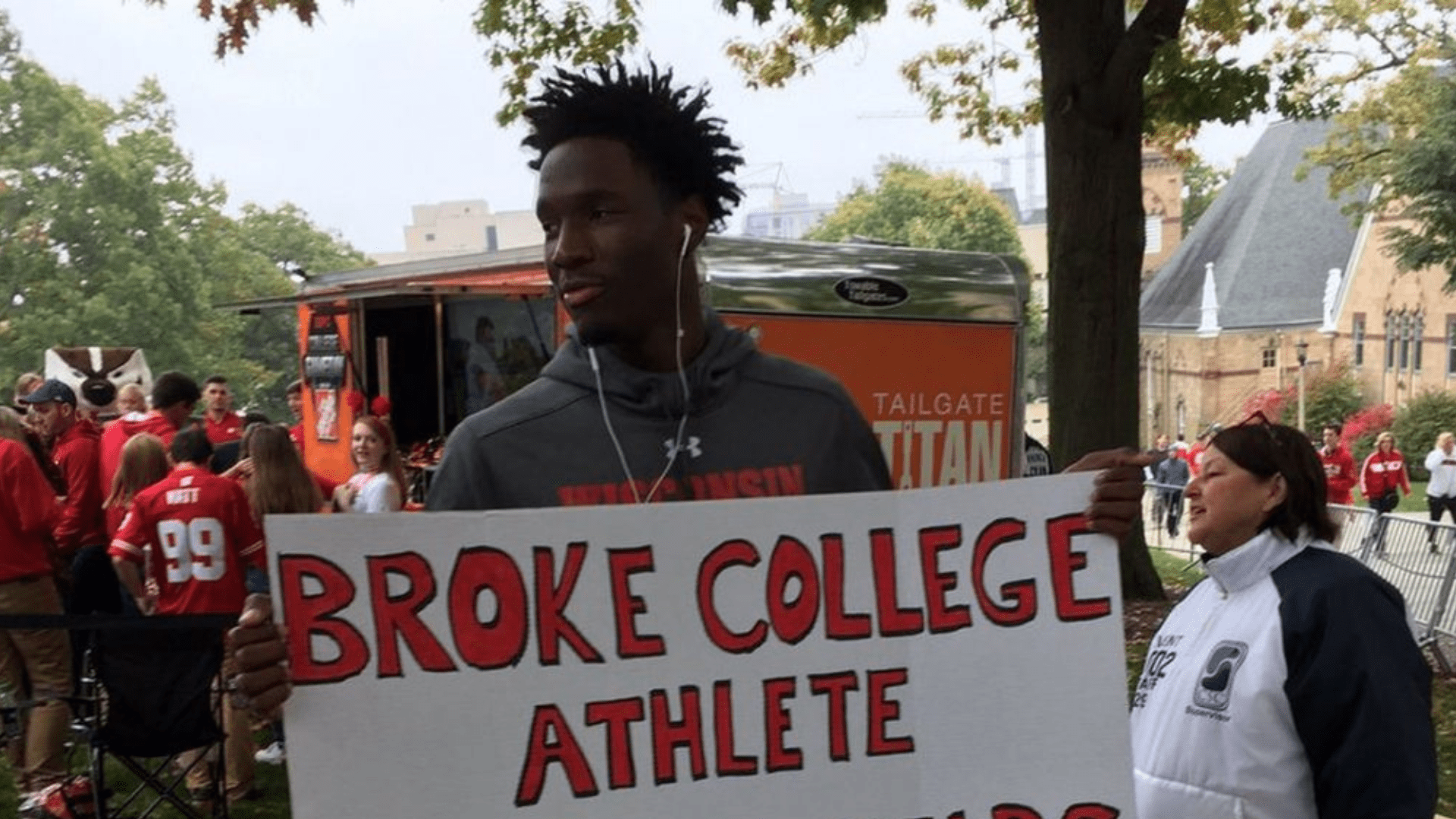 paying-college-athletes-a-complete-breakdown